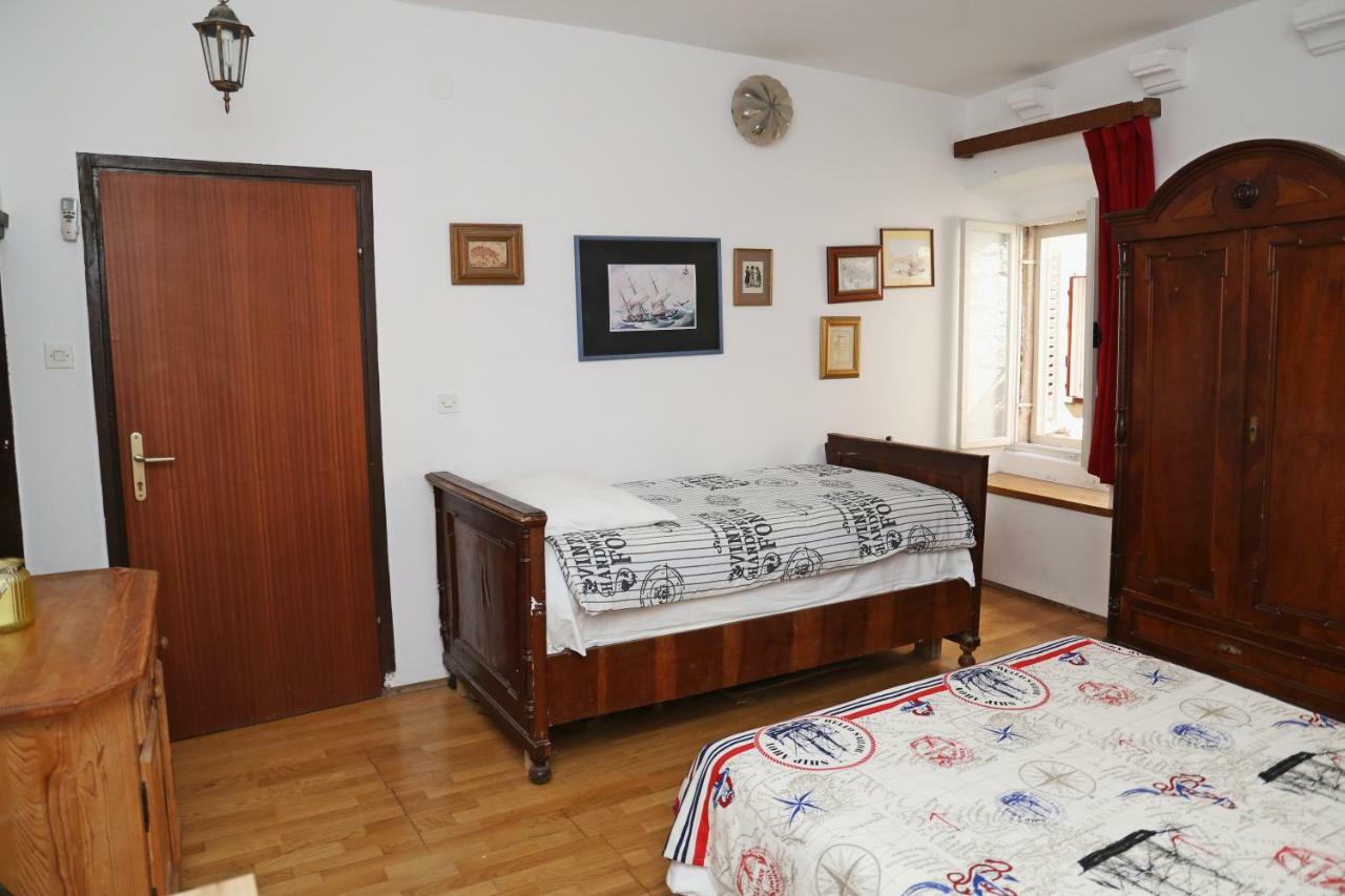 Studios Jacobus Korcula Town Bagian luar foto