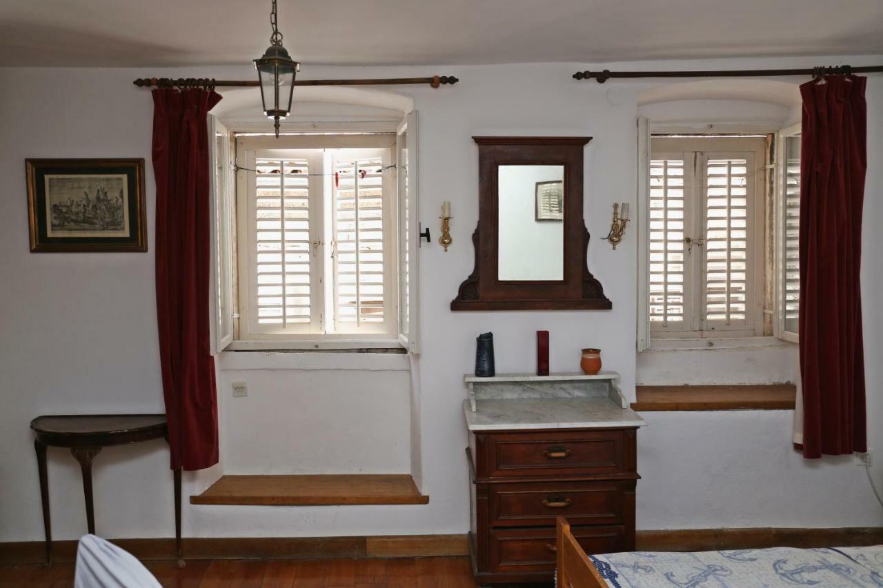 Studios Jacobus Korcula Town Bagian luar foto