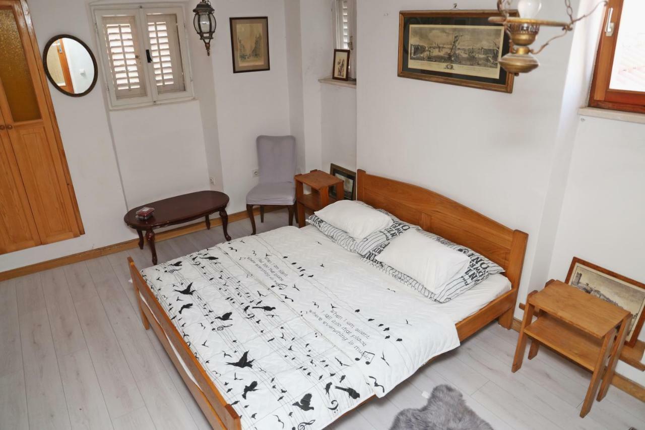Studios Jacobus Korcula Town Bagian luar foto