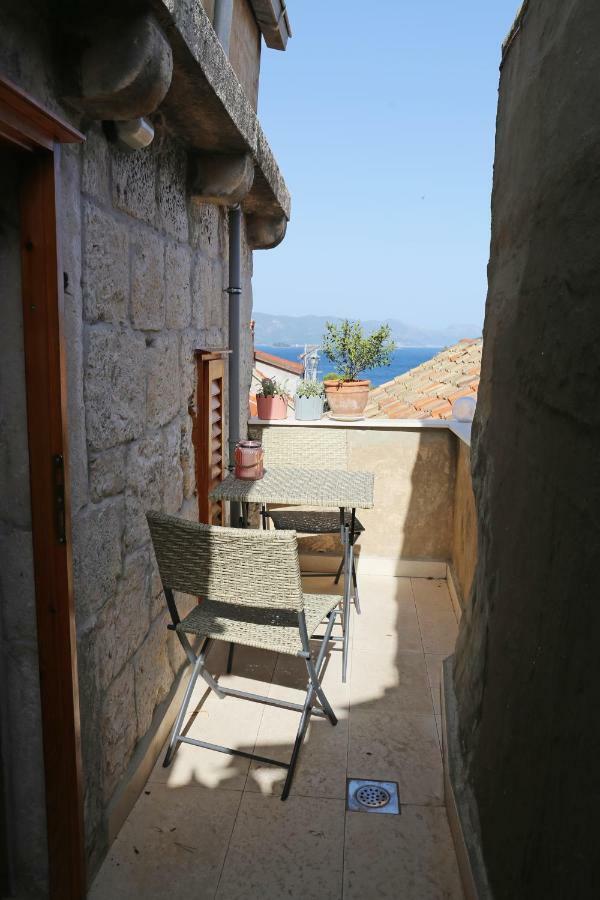 Studios Jacobus Korcula Town Bagian luar foto